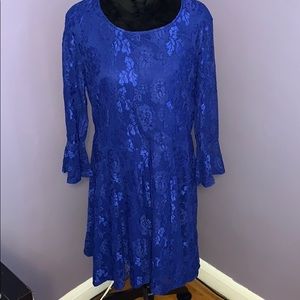 Blue lace bell sleeved dress